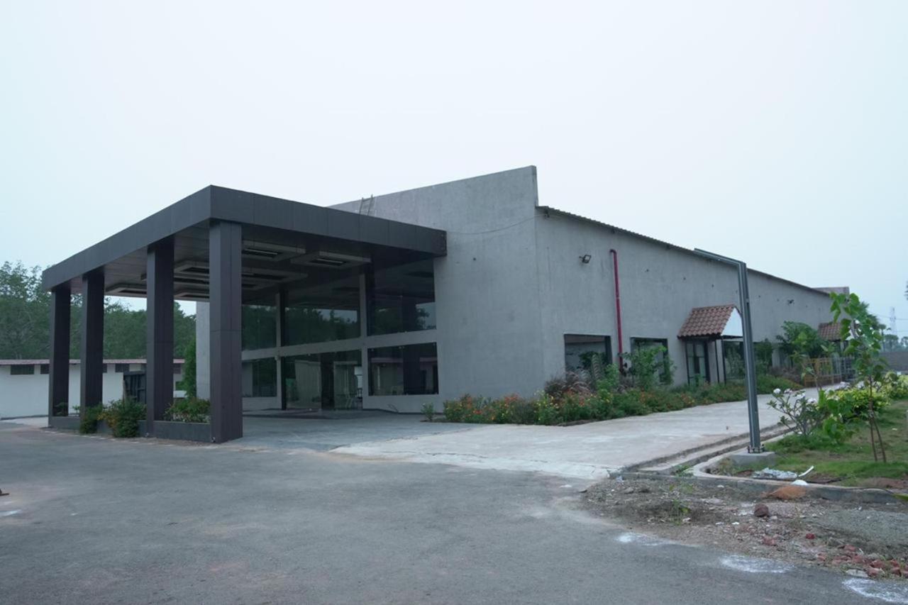 One Resorts & Convention Annavaram Exterior photo